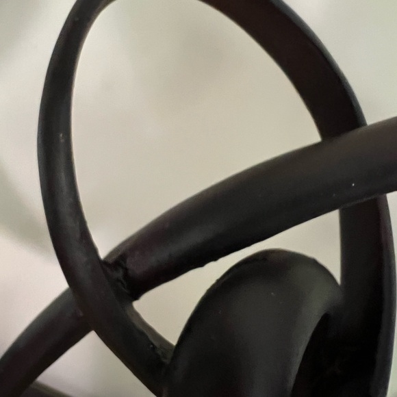 Infinite Knot Swirl sculpture - Picture 11 of 14